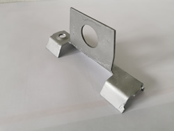 1810 Schneeschutz Trapez zum Schrauben 25mm