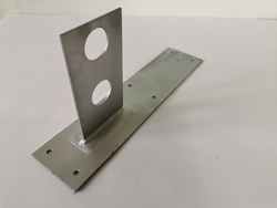 1840 2DZ Schneeschutz Trapez zum Nieten 70mm doppelt