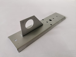 1843 Schneeschutz Trapez zum Nieten 52mm