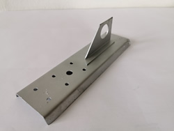 1845 Schneeschutz Trapez zum Nieten 62mm